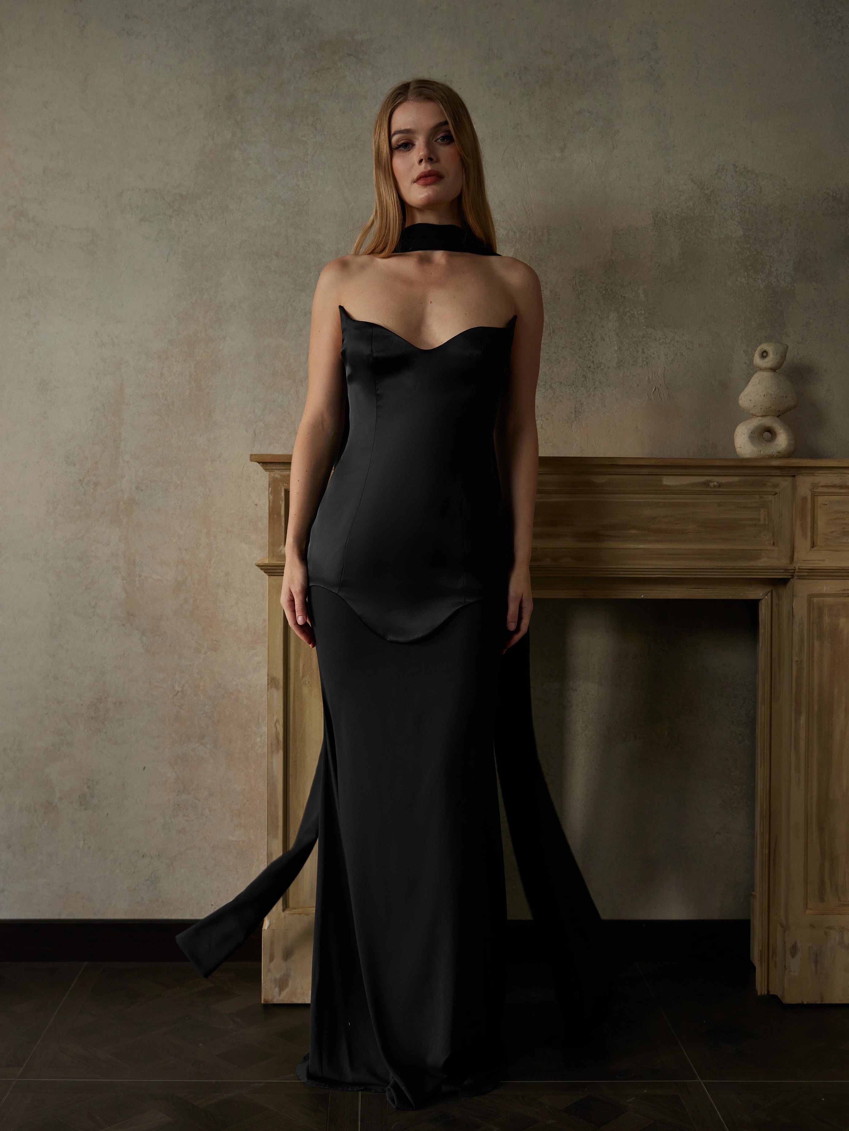 Elegant Halter Neck Evening Gown