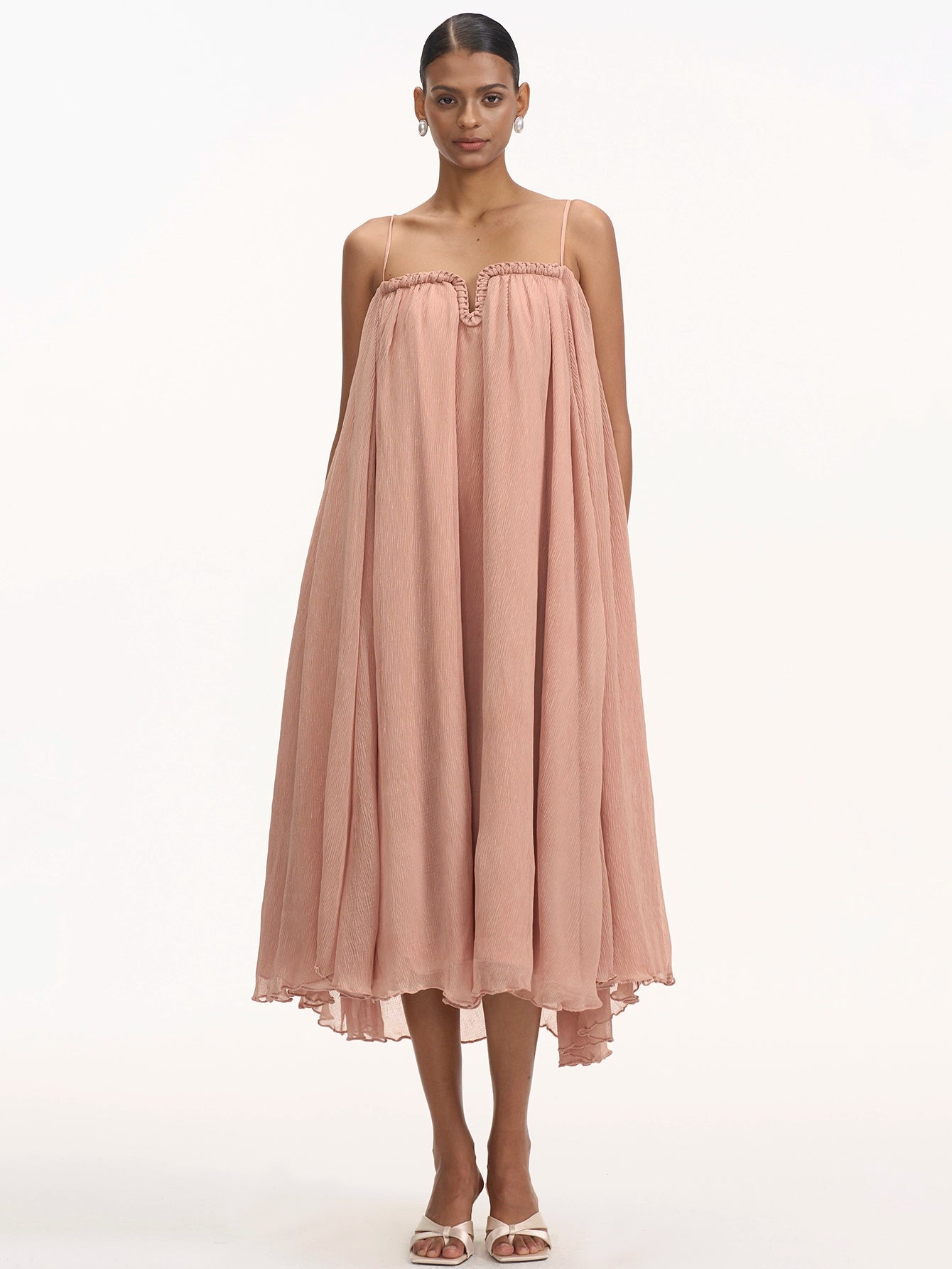 Elegant Flowy Maxi Dress for Summer