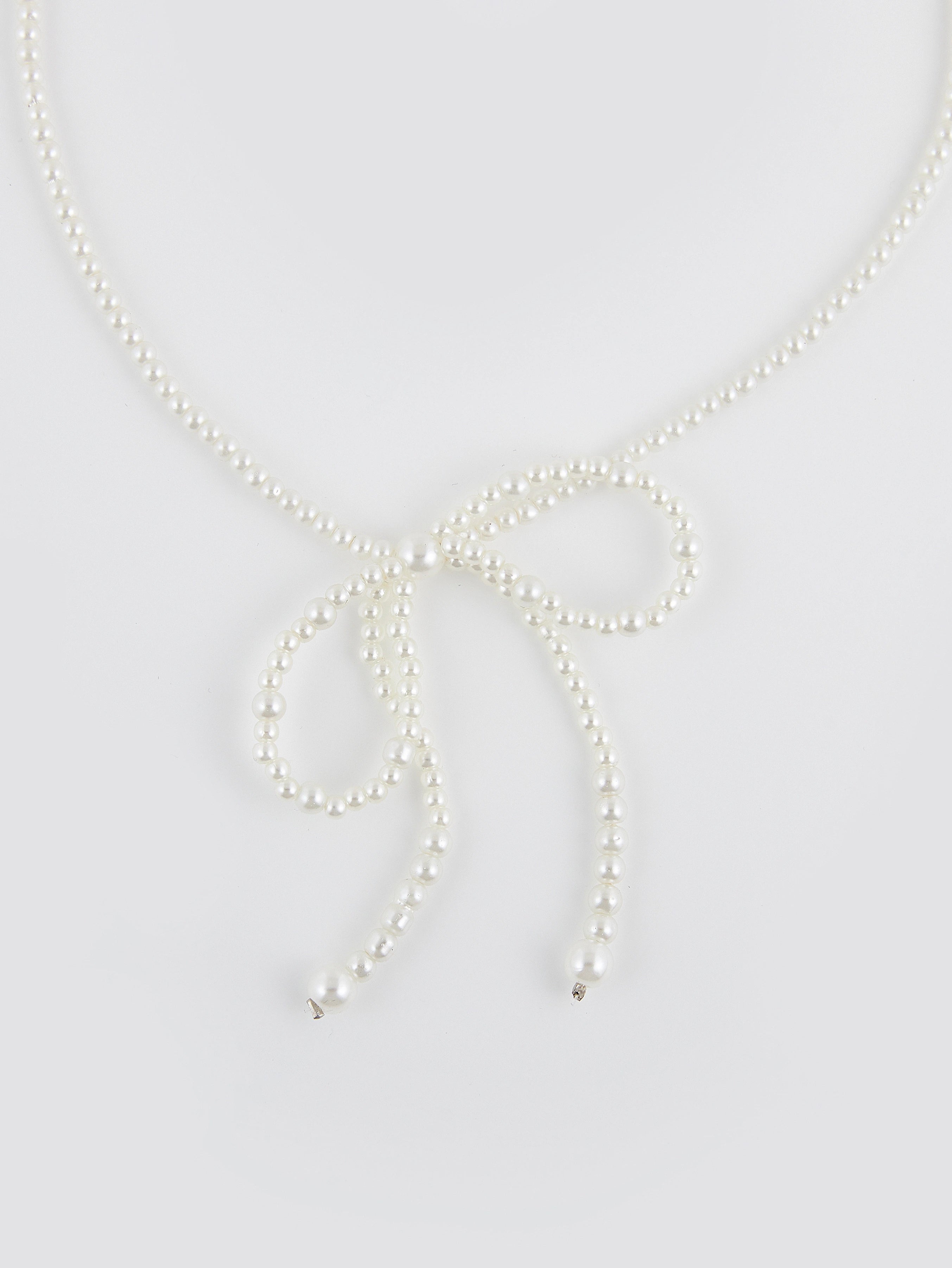 Pearly Bow Chocker Necklace