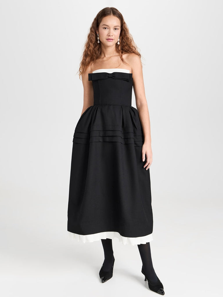 Elegant Midi Dress with Pleated Hem