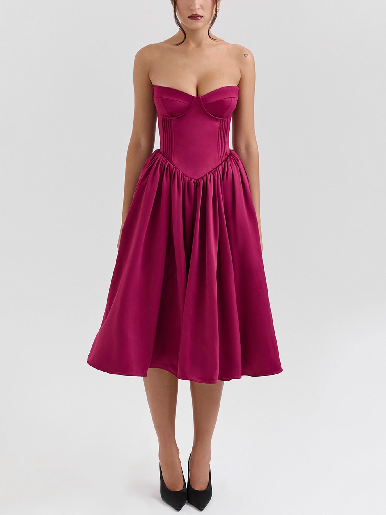 Magenta Sweetheart Neckline Dress